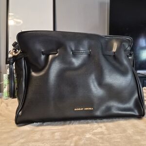 NWT Badgley Mischka Vegan Leather Black Dumpling Cinch Bag BMH-500.